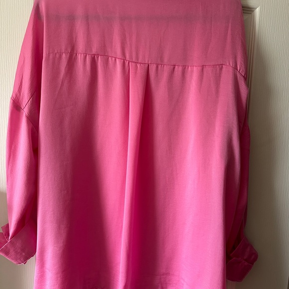 Pink button down top - Picture 2 of 3